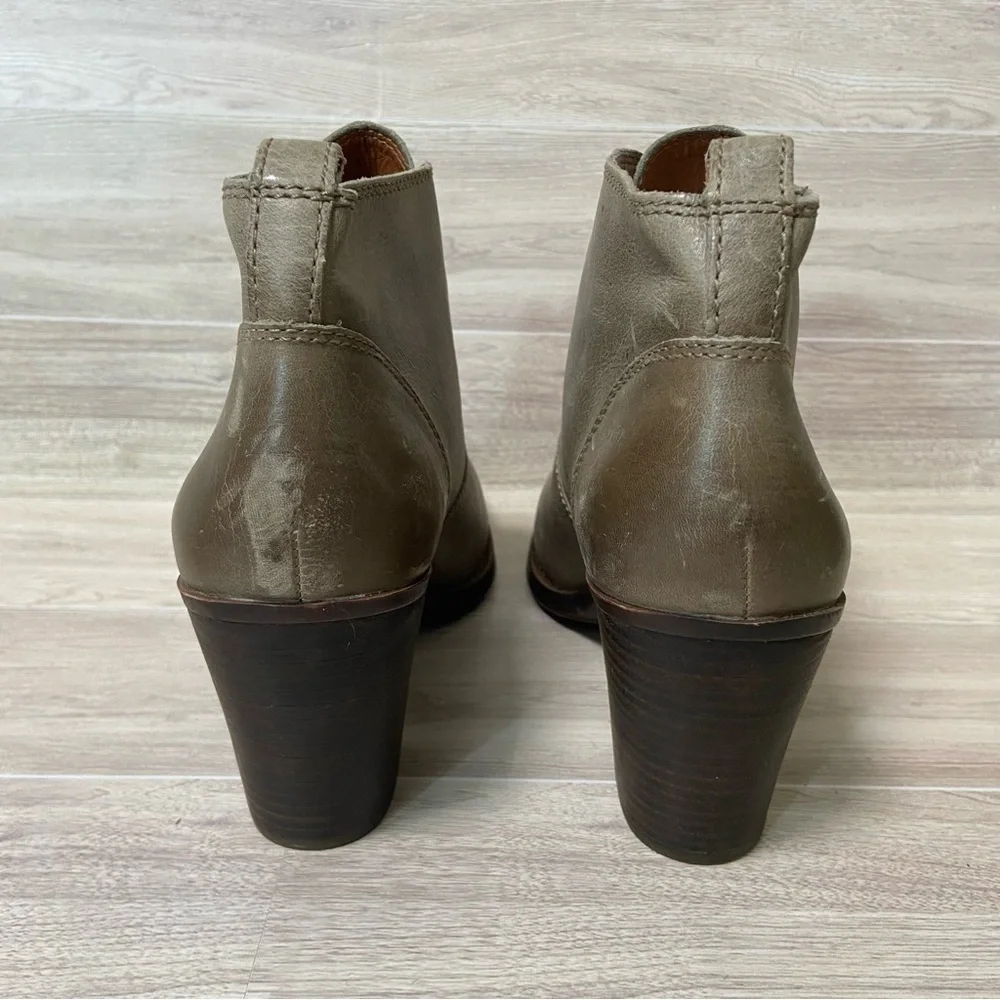 LUCKY BRAND / Ehllen Leather Ankle Boots Taupe Size 9